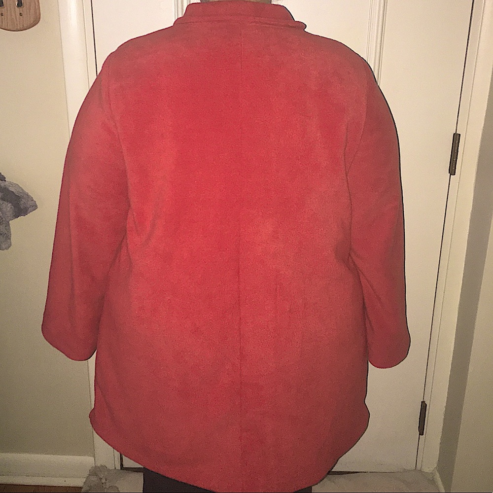 Extremely Soft Polyester Coat Size:Large